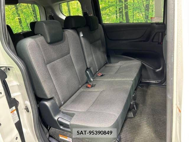 Toyota SIENTA 2018-10 298362-9