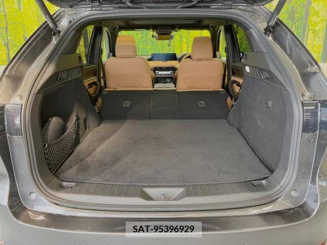 Mazda CX-60 2023-01 338075-10