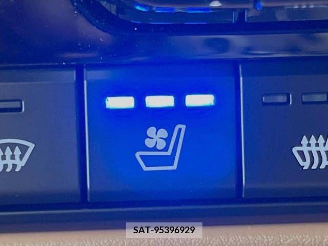 Mazda CX-60 2023-01 338075-7