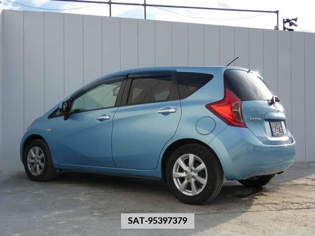 Nissan NOTE 2013-12 365487-5