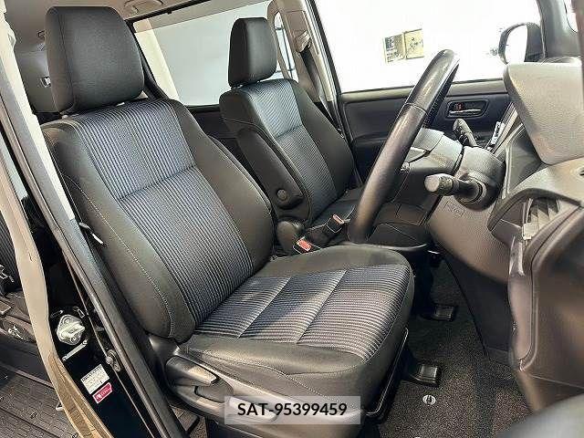 Toyota VOXY 2016-02 321450-8