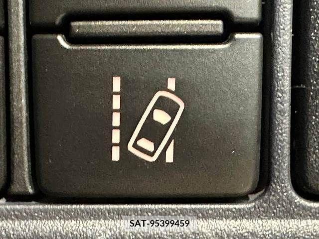 Toyota VOXY 2016-02 321450-7