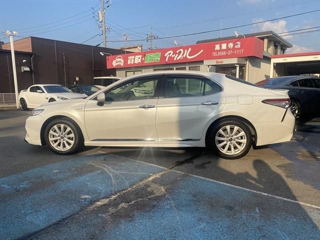 Toyota CAMRY HYBRID 2019-09 17028-6