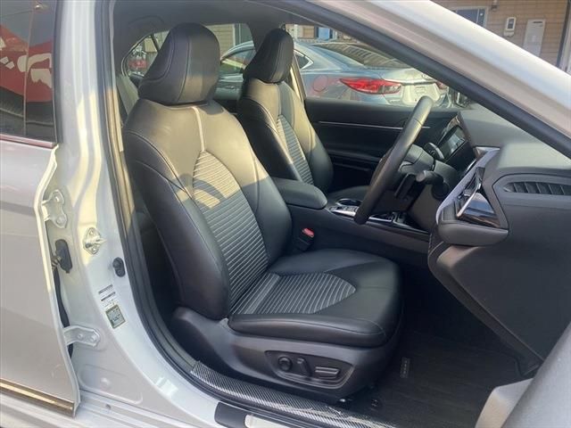 Toyota CAMRY HYBRID 2019-09 17028-19