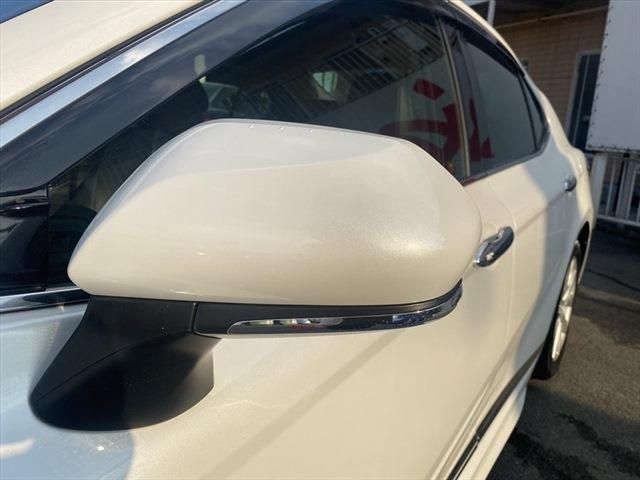 Toyota CAMRY HYBRID 2019-09 17028-12