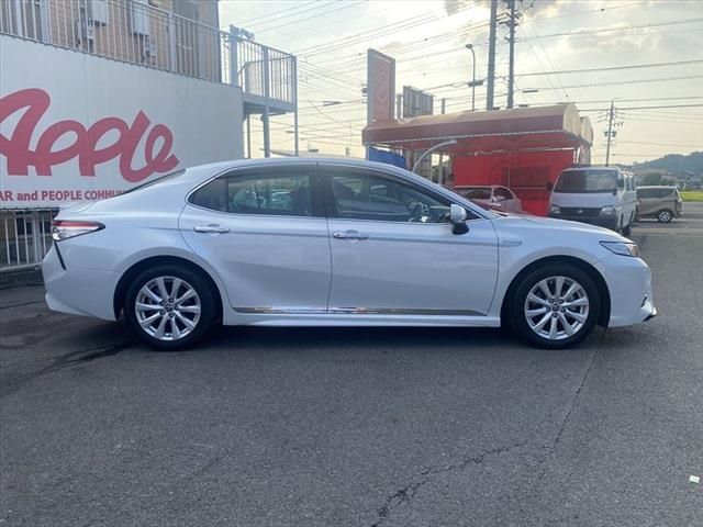 Toyota CAMRY HYBRID 2019-09 17028-2