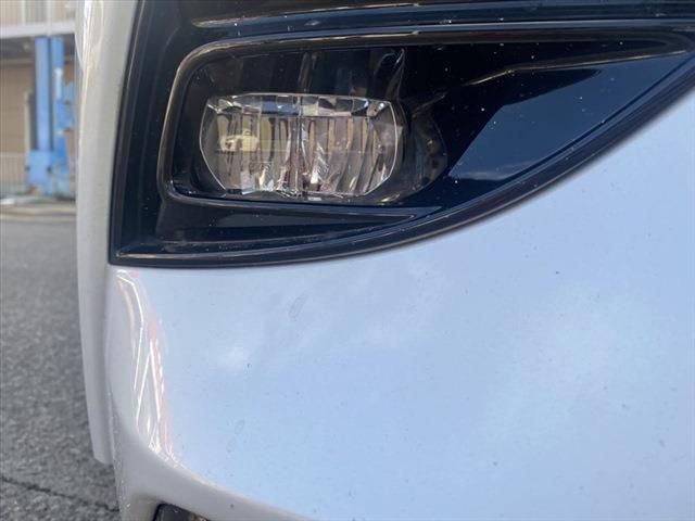 Toyota CAMRY HYBRID 2019-09 17028-11