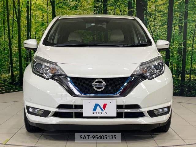 Nissan NOTE 2016-11 329904-14