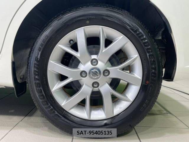 Nissan NOTE 2016-11 329904-13