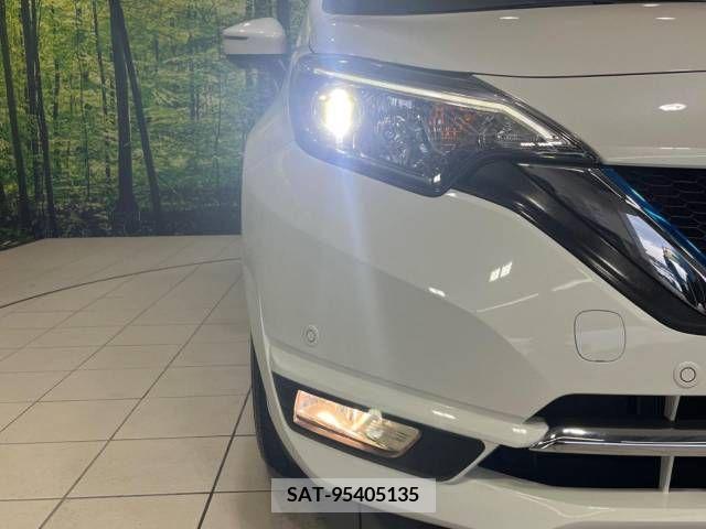 Nissan NOTE 2016-11 329904-12