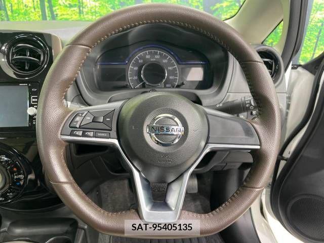 Nissan NOTE 2016-11 329904-11