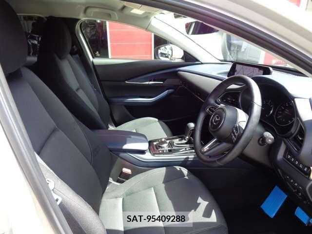Mazda CX-30 2023-03 396189-10