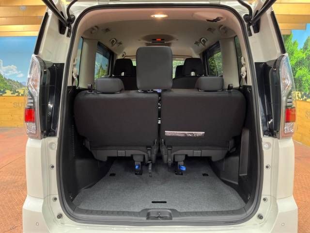 Nissan SERENA 2018-05 189040-11
