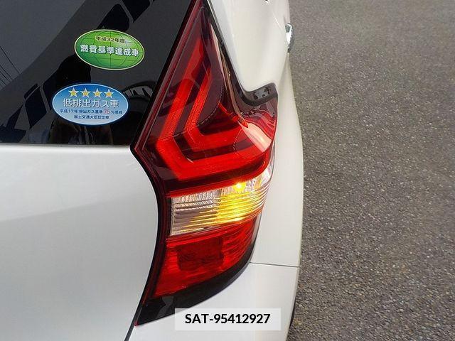Nissan NOTE 2017-09 365321-29