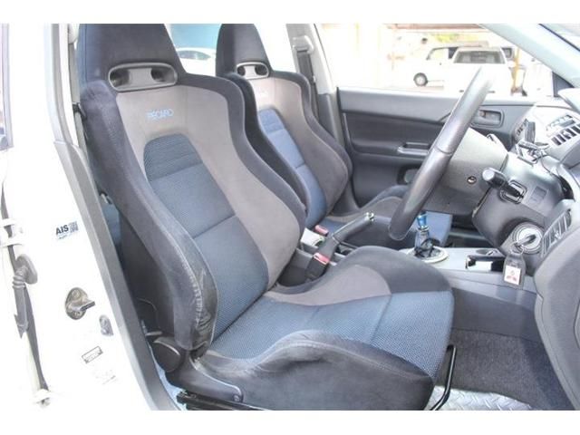 Mitsubishi LANCER 2001-03 23586-8