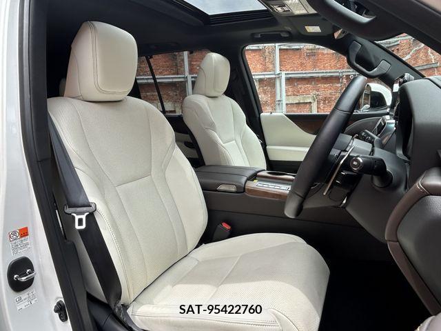 Lexus LX 2023-03 275461-7