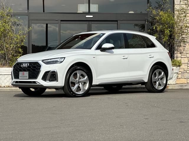 Audi Q5 2022-12 195638-0