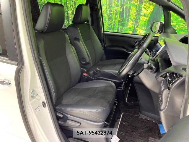 Toyota NOAH 2019-06 365091-8