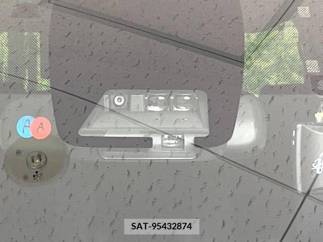Toyota NOAH 2019-06 365091-5
