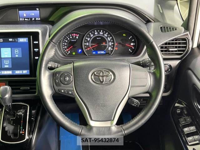 Toyota NOAH 2019-06 365091-12