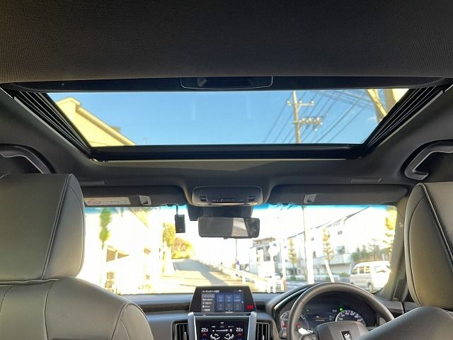 Toyota CROWN SEDAN 2018-09 183904-10