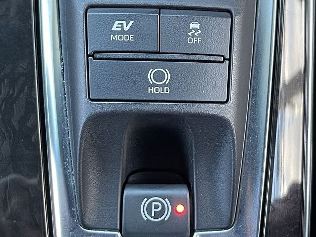 Toyota CROWN SEDAN 2018-09 183904-22