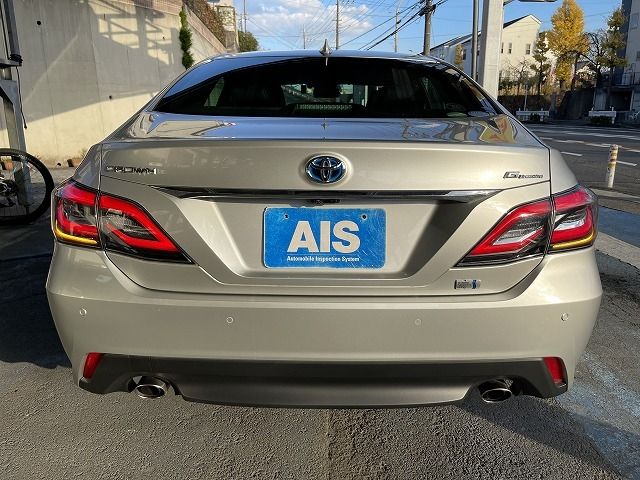 Toyota CROWN SEDAN 2018-09 183904-4