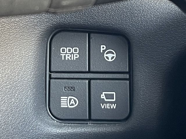 Toyota CROWN SEDAN 2018-09 183904-21