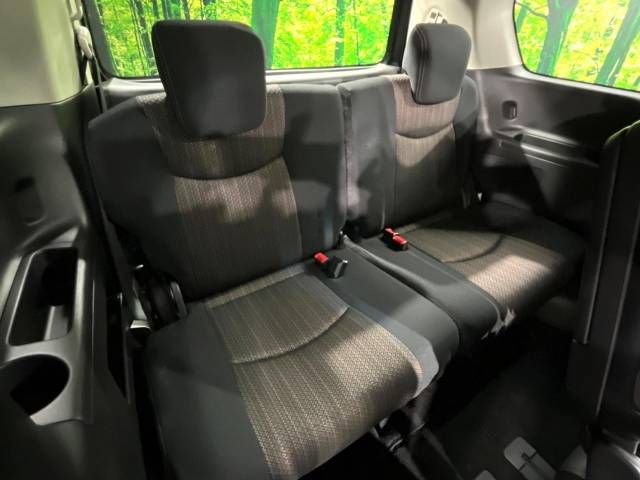 Nissan SERENA 2015-10 193146-10