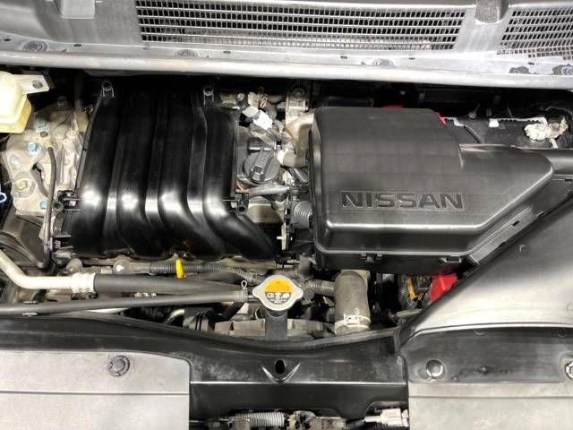 Nissan SERENA 2015-10 193146-18