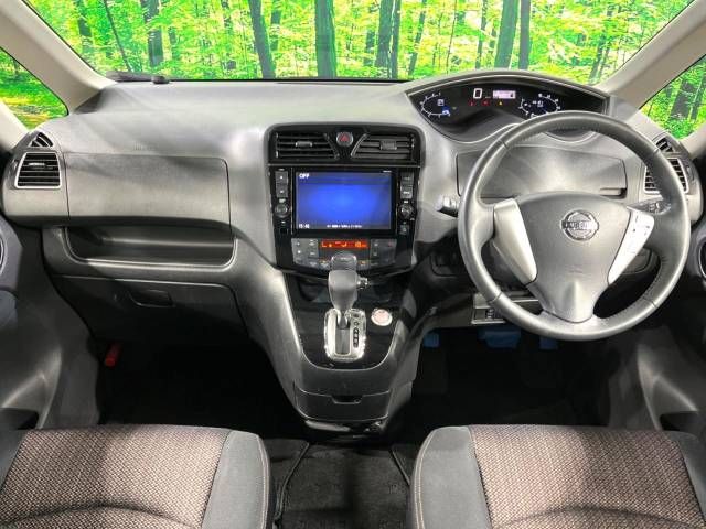 Nissan SERENA 2015-10 193146-1