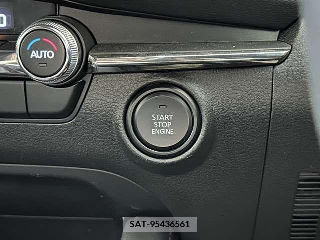 Mazda MAZDA3 2022-03 276407-15