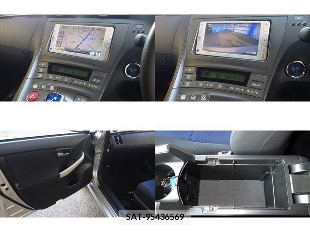 Toyota PRIUS 2012-08 371749-16