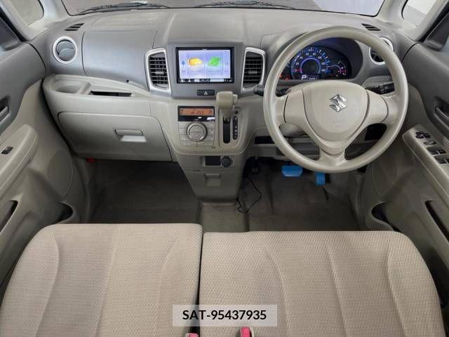 Suzuki SPACIA 2013-07 328113-1