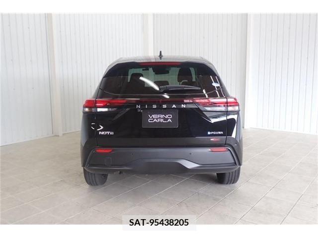 Nissan NOTE 2021-08 365317-9