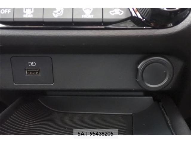 Nissan NOTE 2021-08 365317-25