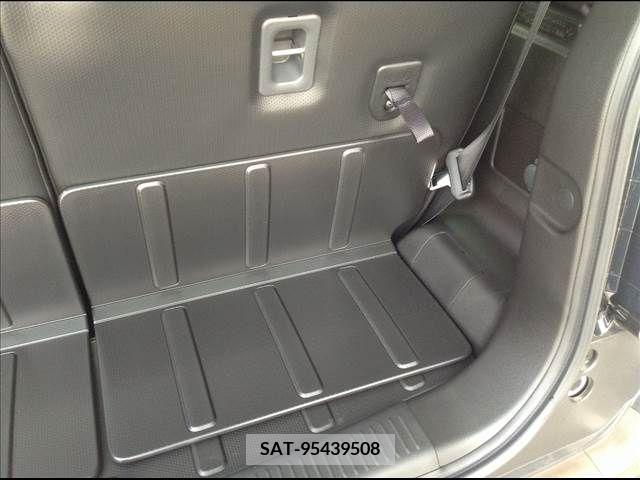 Suzuki HUSTLER 2023-12 361616-11
