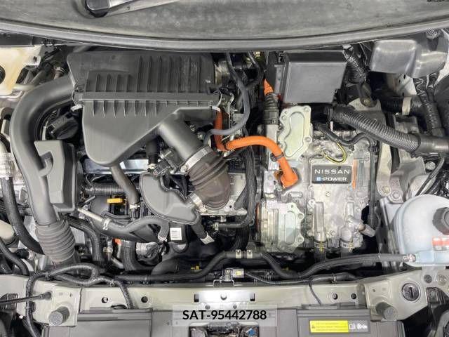 Nissan NOTE 2021-07 392948-18