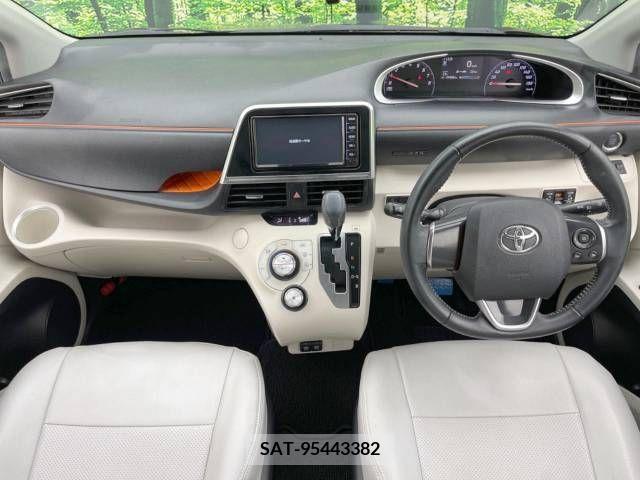 Toyota SIENTA 2019-08 382663-1