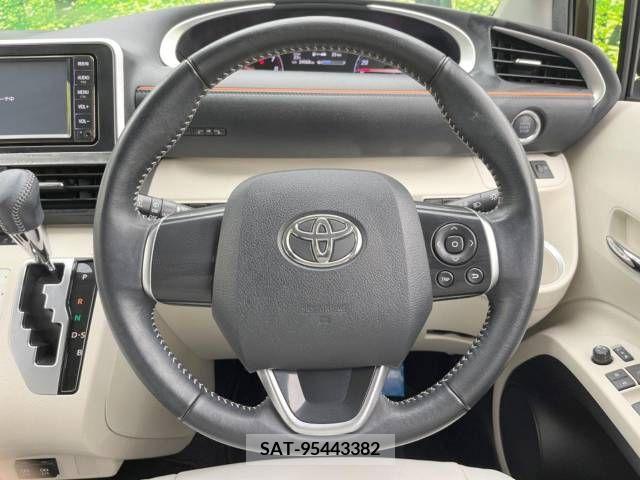 Toyota SIENTA 2019-08 382663-9