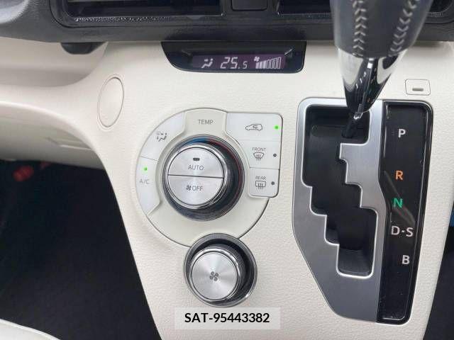 Toyota SIENTA 2019-08 382663-8
