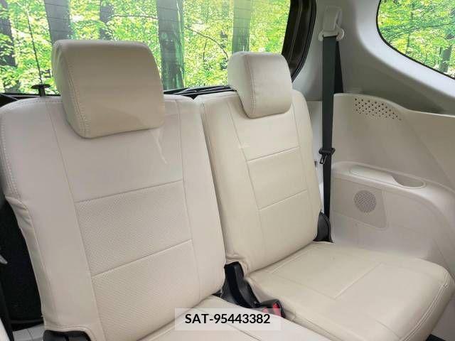 Toyota SIENTA 2019-08 382663-13