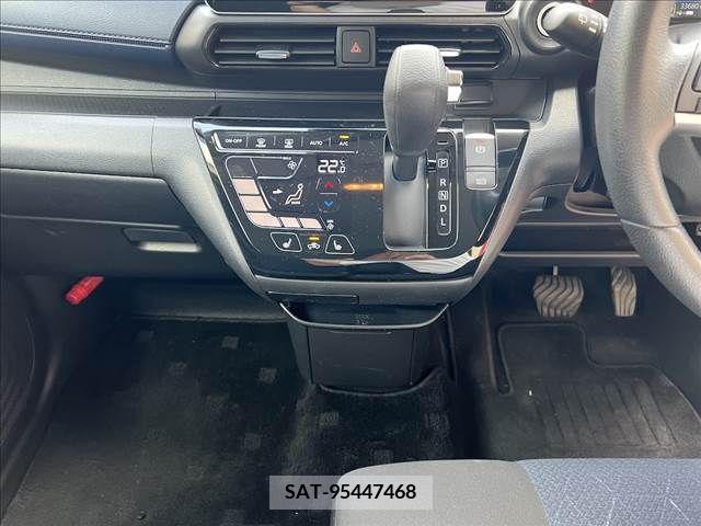 Mitsubishi EK X 2020-05 387996-13