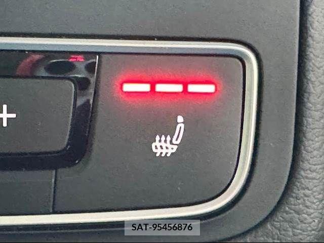 Audi A4 2020-04 379824-5