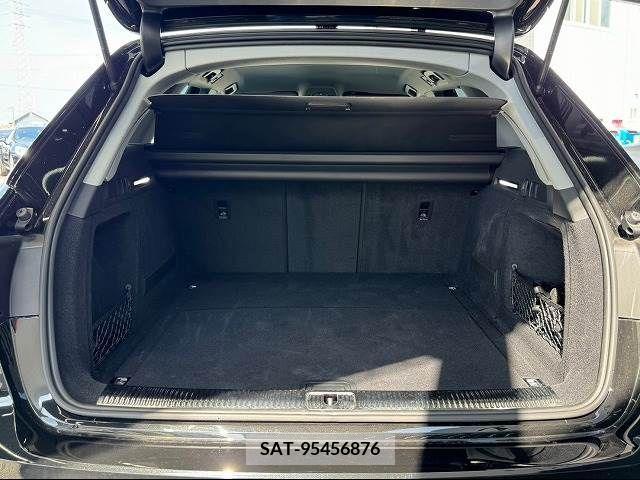 Audi A4 2020-04 379824-12