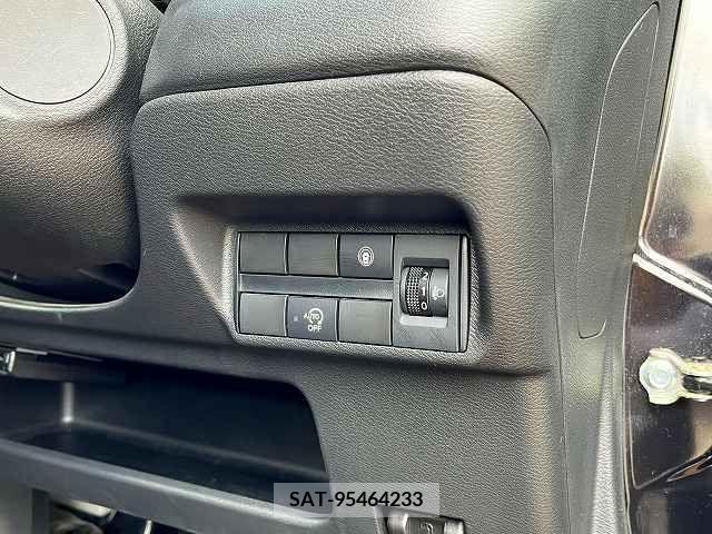 Mitsubishi EK X 2020-02 390595-11