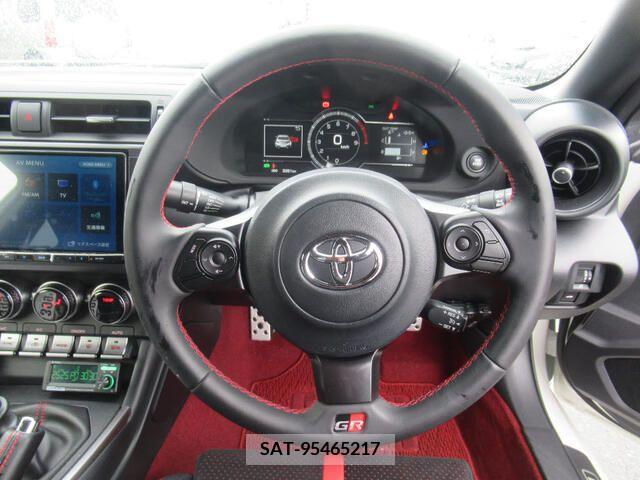 Toyota 86 2022-10 270751-11
