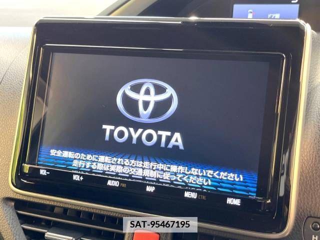Toyota VOXY 2020-08 338112-2