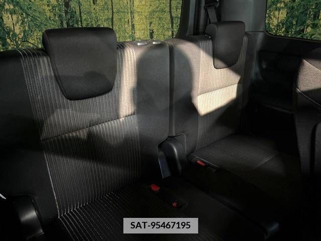 Toyota VOXY 2020-08 338112-10