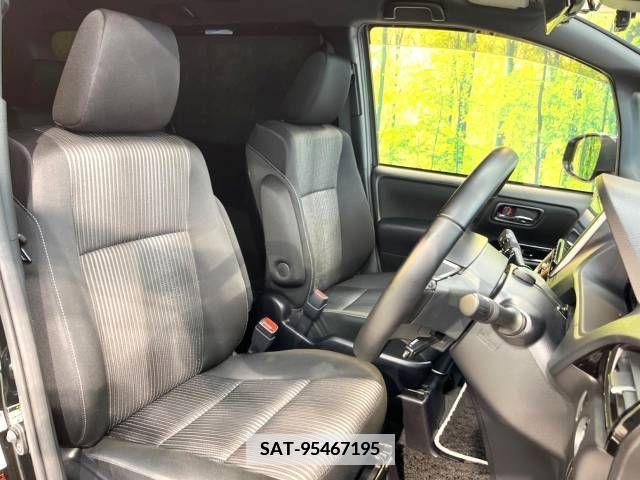 Toyota VOXY 2020-08 338112-8